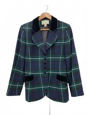 Vintage Cyrillus Paris womens wool green tartan blazer with velvet buttons